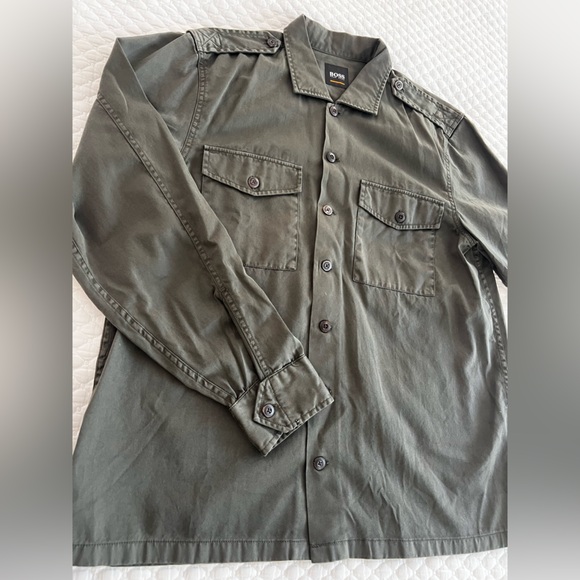 Hugo Boss Men's Military Green Combat Shirt (Large) - Picture 6 of 16
